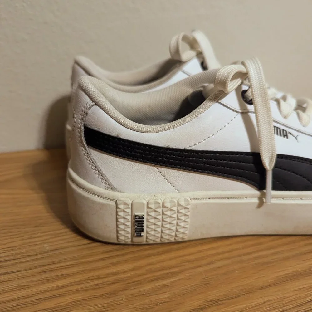 PUMA SMASH V2 PLATFORM SNEAKERS SIZE 8
